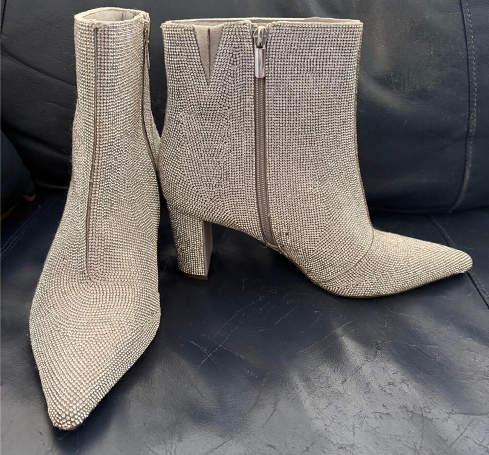 Lane Bryant 9W Chic Silver Rhinestone Block Heel Ankle Boots Sparkly Bling